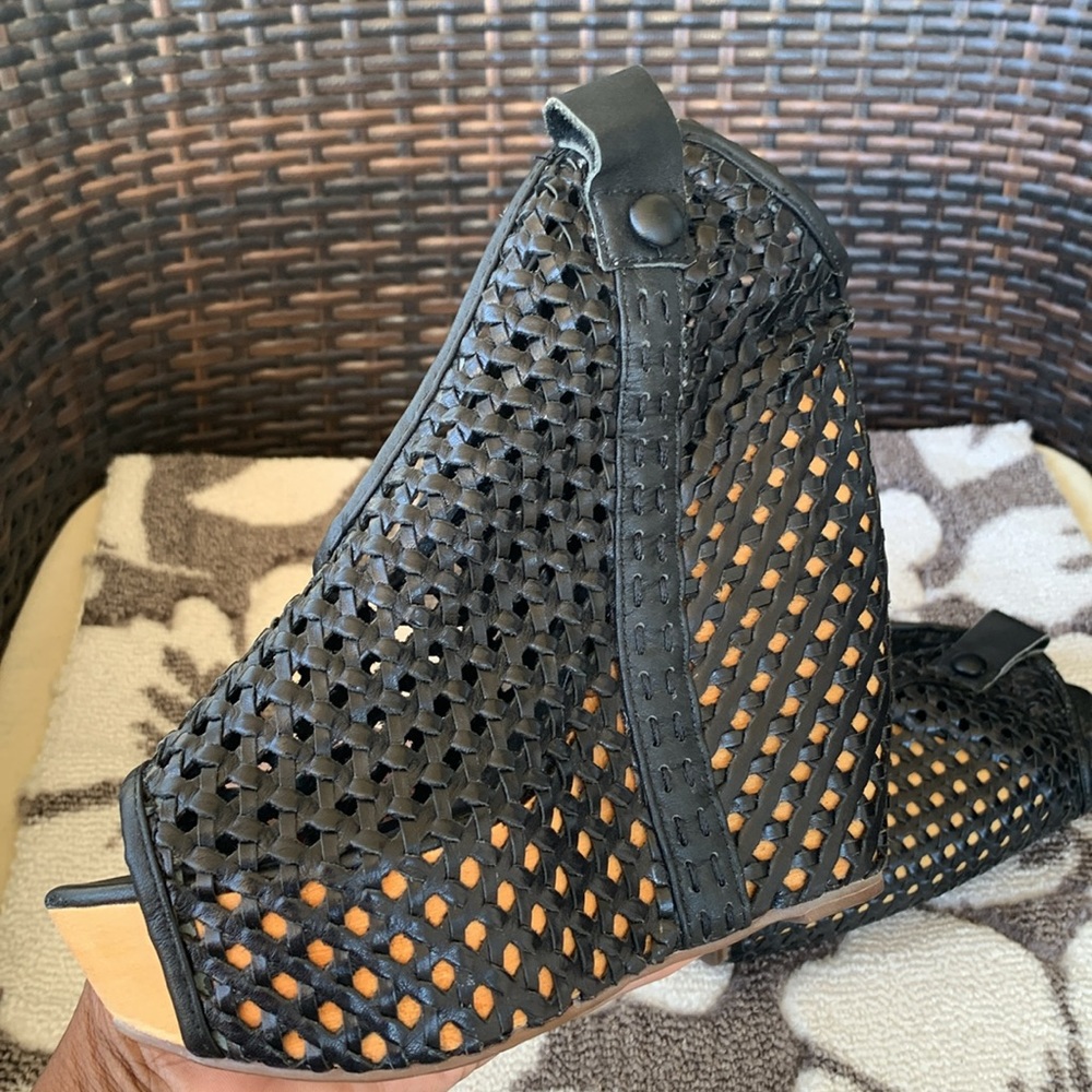 Jeffery Campbell Black Kelsey Women’s Wedge Heel - Picture 15 of 16